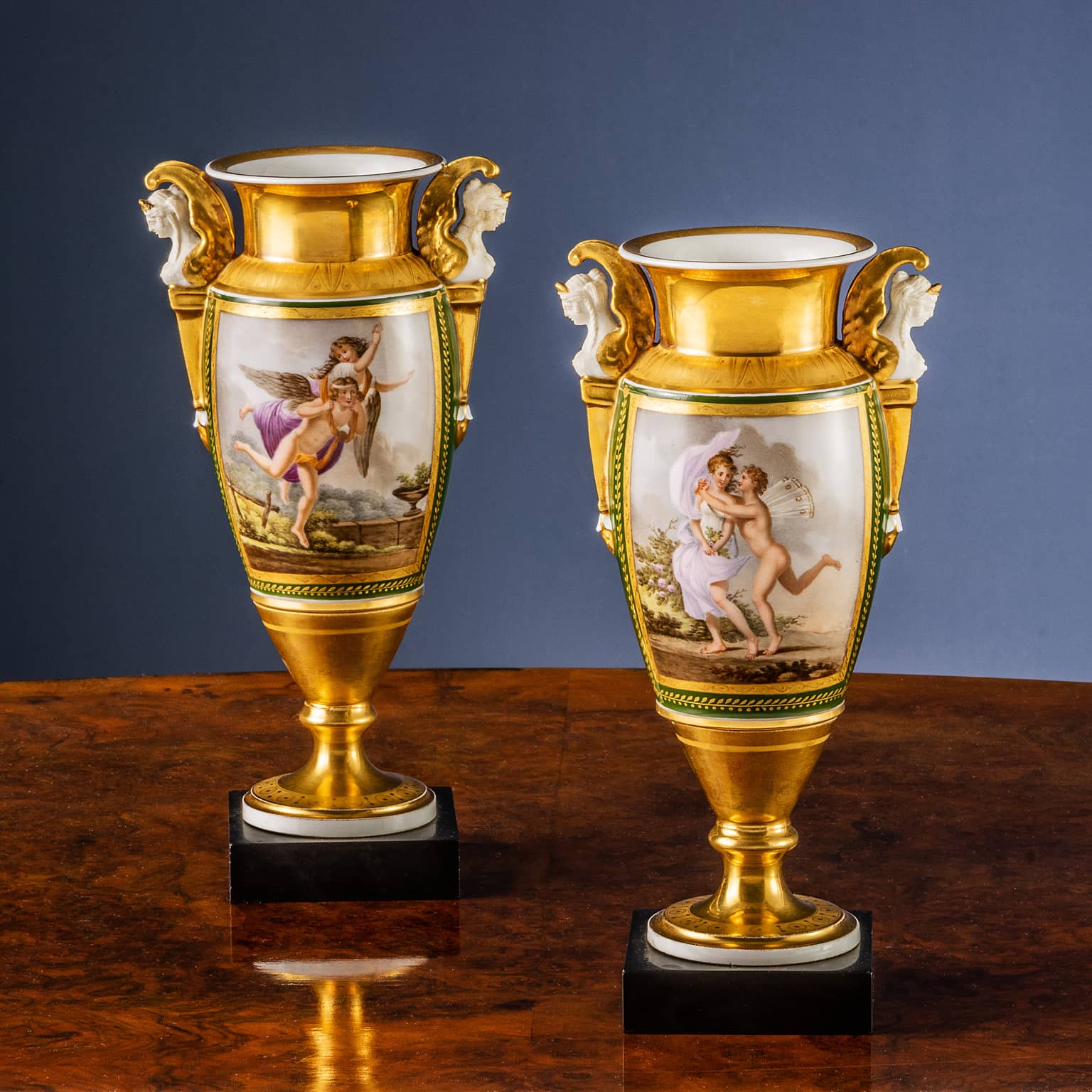 Coppia di vasi in ceramica Dagoty, Parigi, 1810 ca.