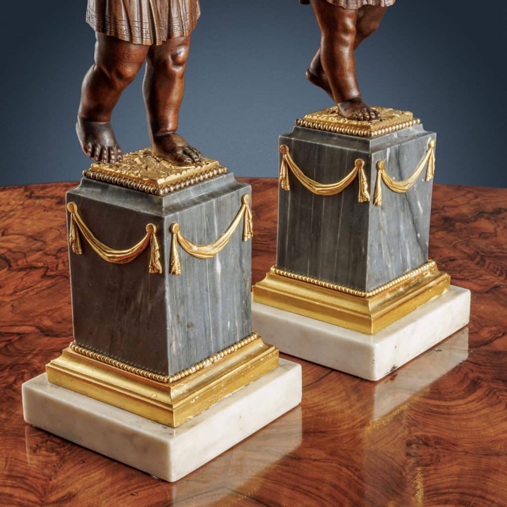 Coppia di Candelieri, In bronzo e marmo -