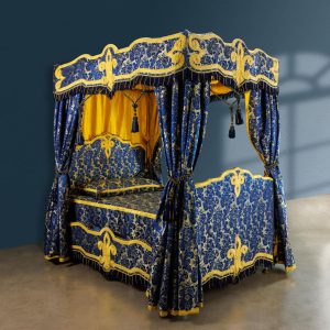 Letto a baldacchino. Italia, inizi del XIX sec - immagine 1