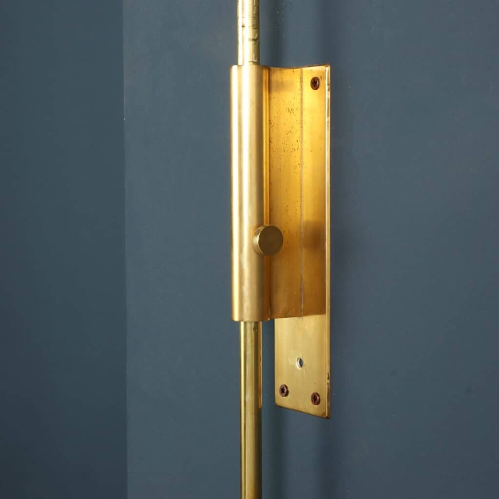 Dettaglio della struttura in ottone di due 'LP11' di Luigi Caccia Dominioni