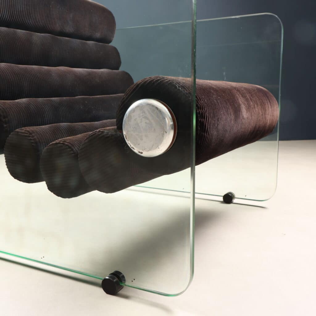 Dettaglio seduta 'Hyaline' di Fabio Lenci per Comfort