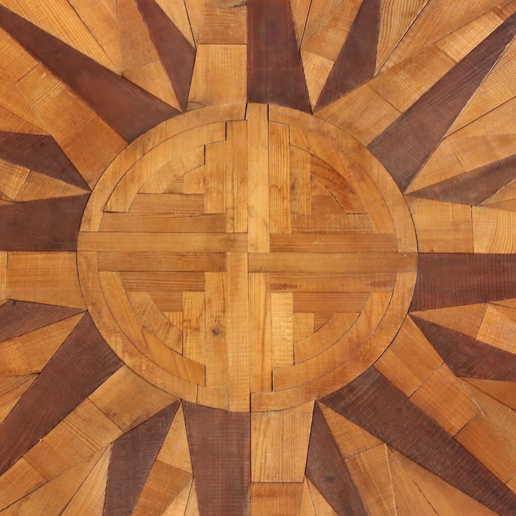 Piano dall'alto del Tavolo La Rosa dei Venti di Mario Ceroli