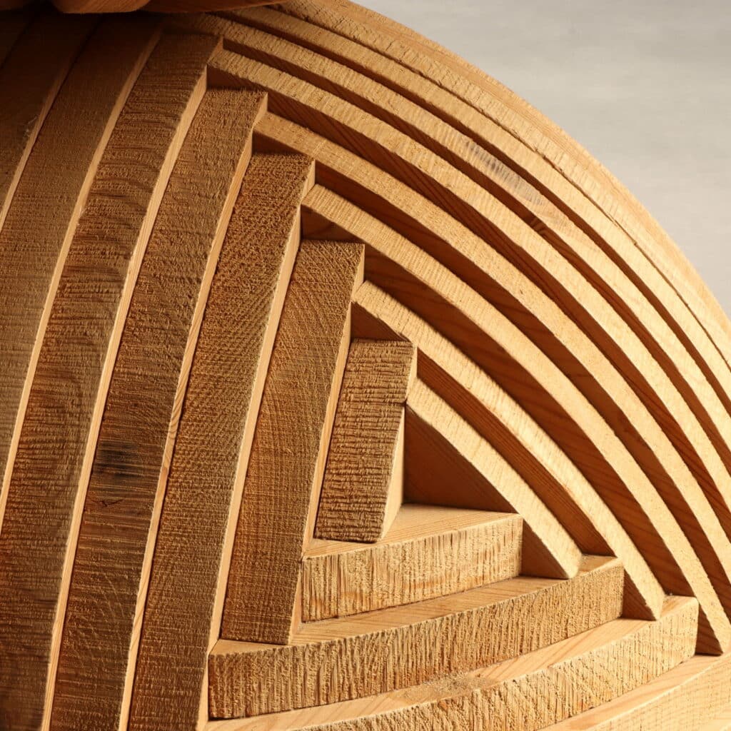 Particolare costruttivo gamba del Tavolo La Rosa dei Venti Mario Ceroli