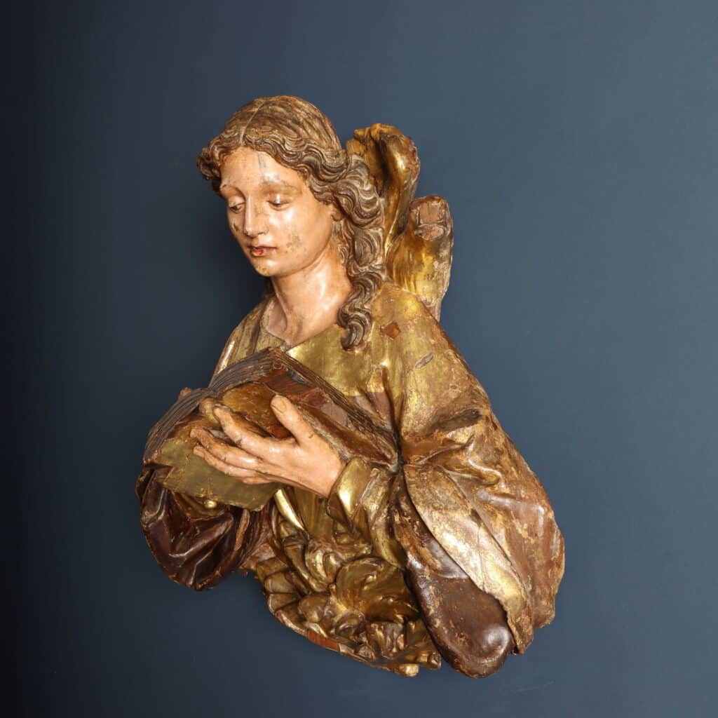 San Giovanni evangelista Legno di tiglio intagliato dipinto e dorato