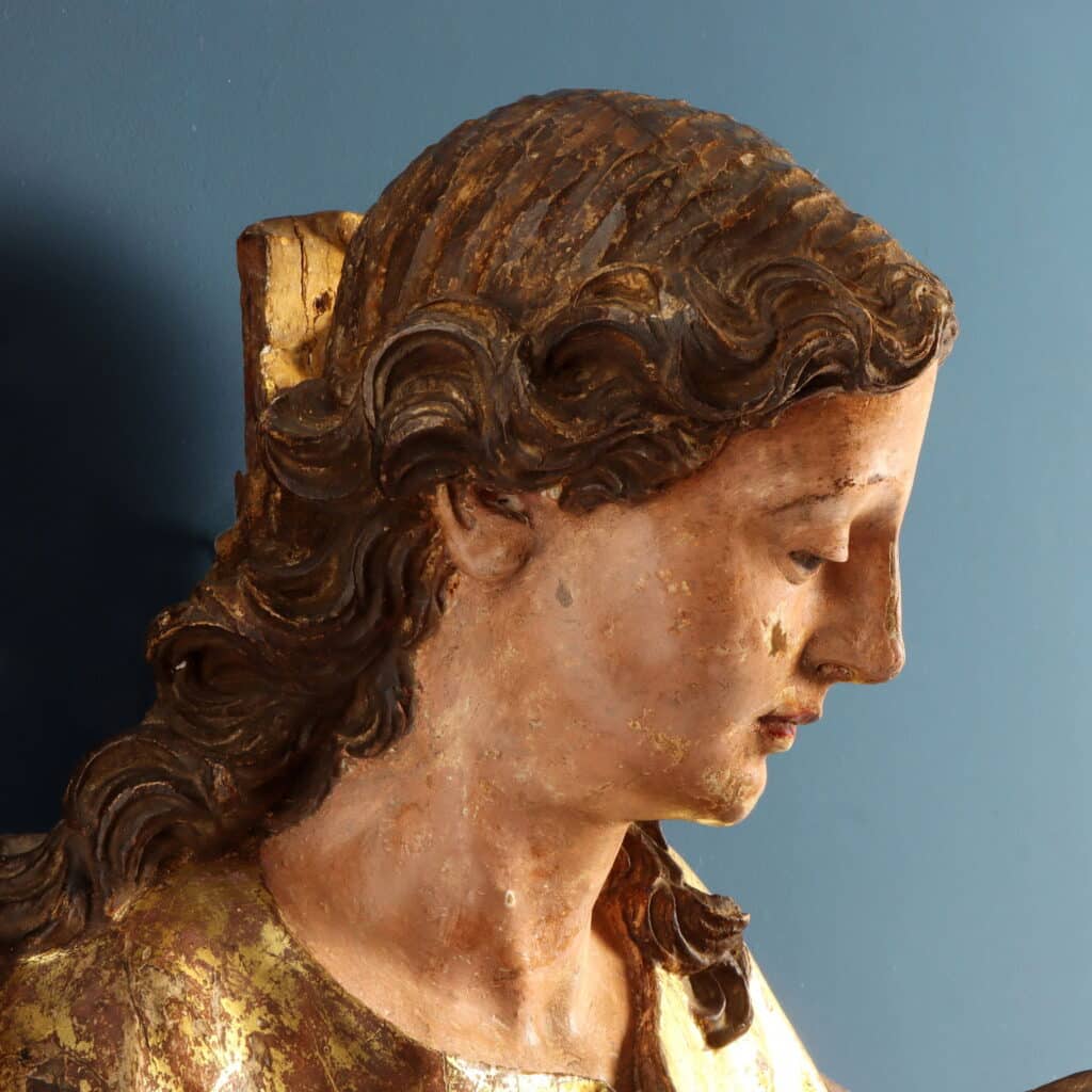 San Giovanni evangelista Legno di tiglio intagliato dipinto e dorato