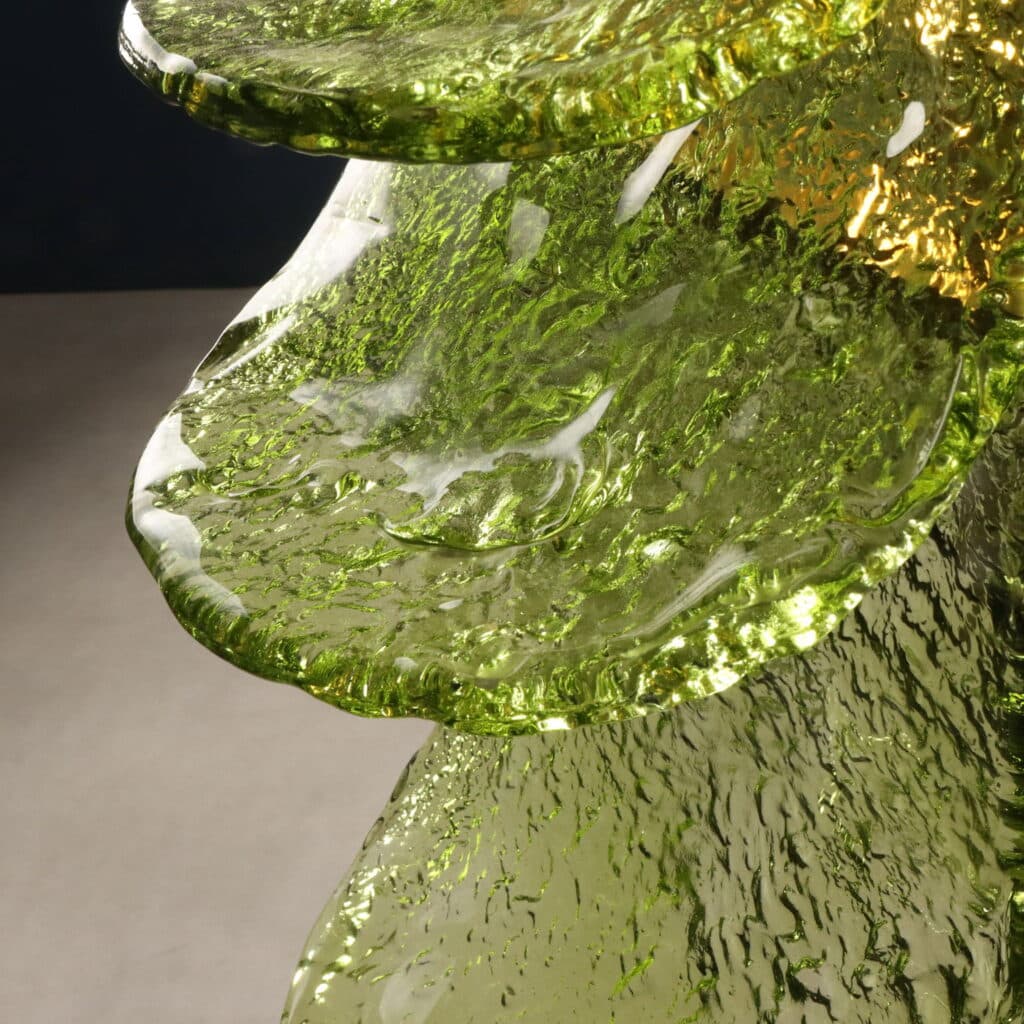 Dettaglio del vetro verde di Murano del Lampadario anni '70 di Carlo Nason