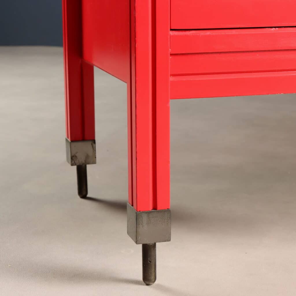 Particolare terminali della cassettiera 'D 154' di Carlo de Carli