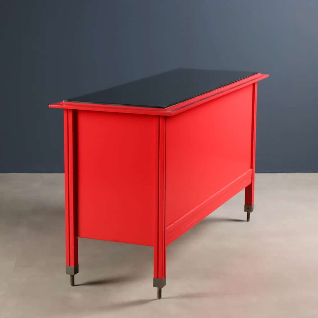 Cassettiera rossa 'D 154' di Carlo de Carli per Sormani vista da dietro