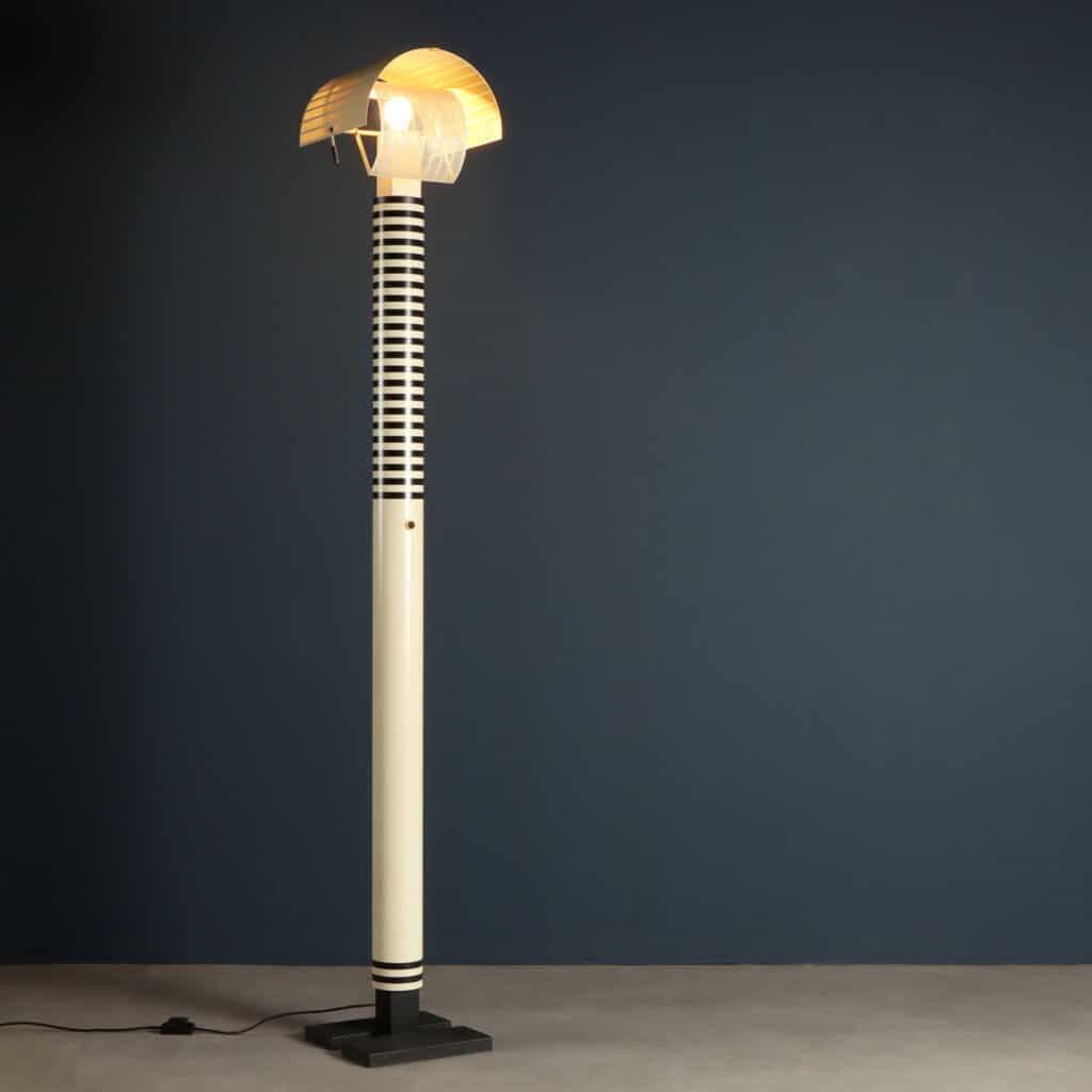 Lampada da terra 'Shogun' di Mario Botta per Artemide