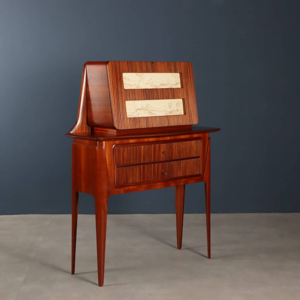 Mobile bar anni '50 di Manifattura Italiana