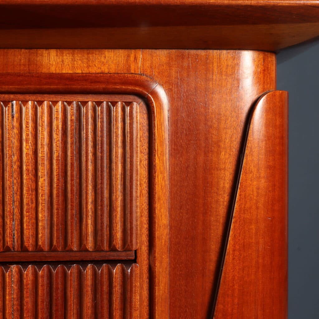 Particolare Mobile bar anni '50 di Manifattura Italiana