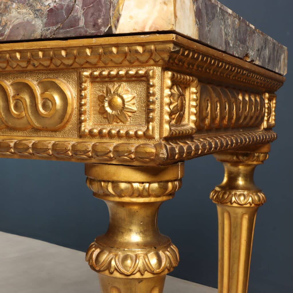 Consolle d’antiquariato intagliata e dorata